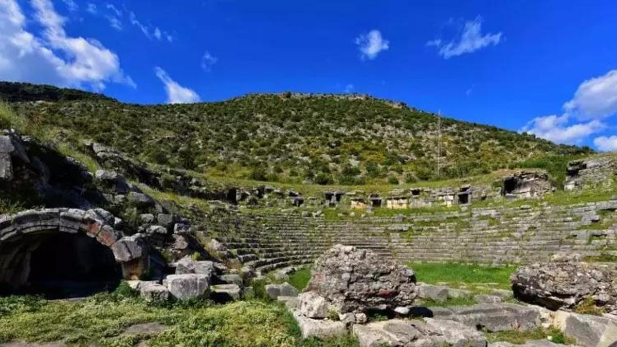 Antalya'da 2 bin yıllık Limyra Antik Kenti yanındaki tarım arazisine acele kamulaştırma kararı