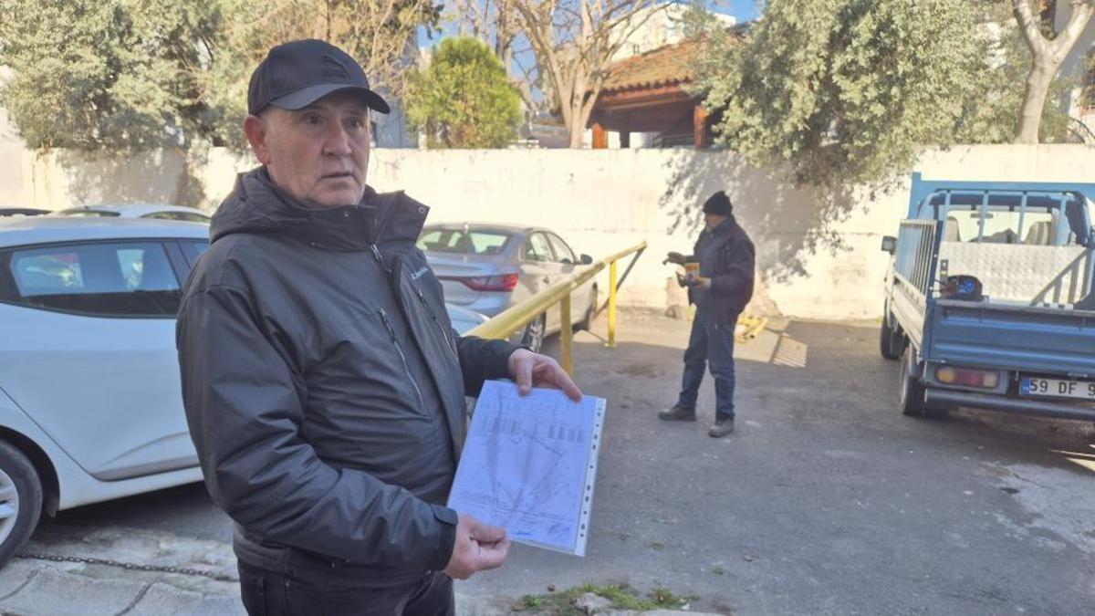 Tekirdağ'da sokak tartışması! Arasından geçen sokağa demir bariyerle kapattı