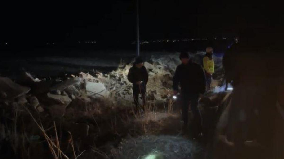 2 çocuk annesi, yol kenarında başından vurulmuş halde yaralı bulundu