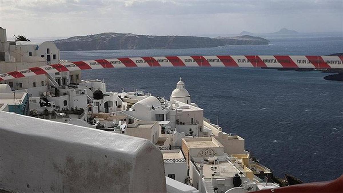 Yunanistan adalardaki okullarda tatil süresini uzattı