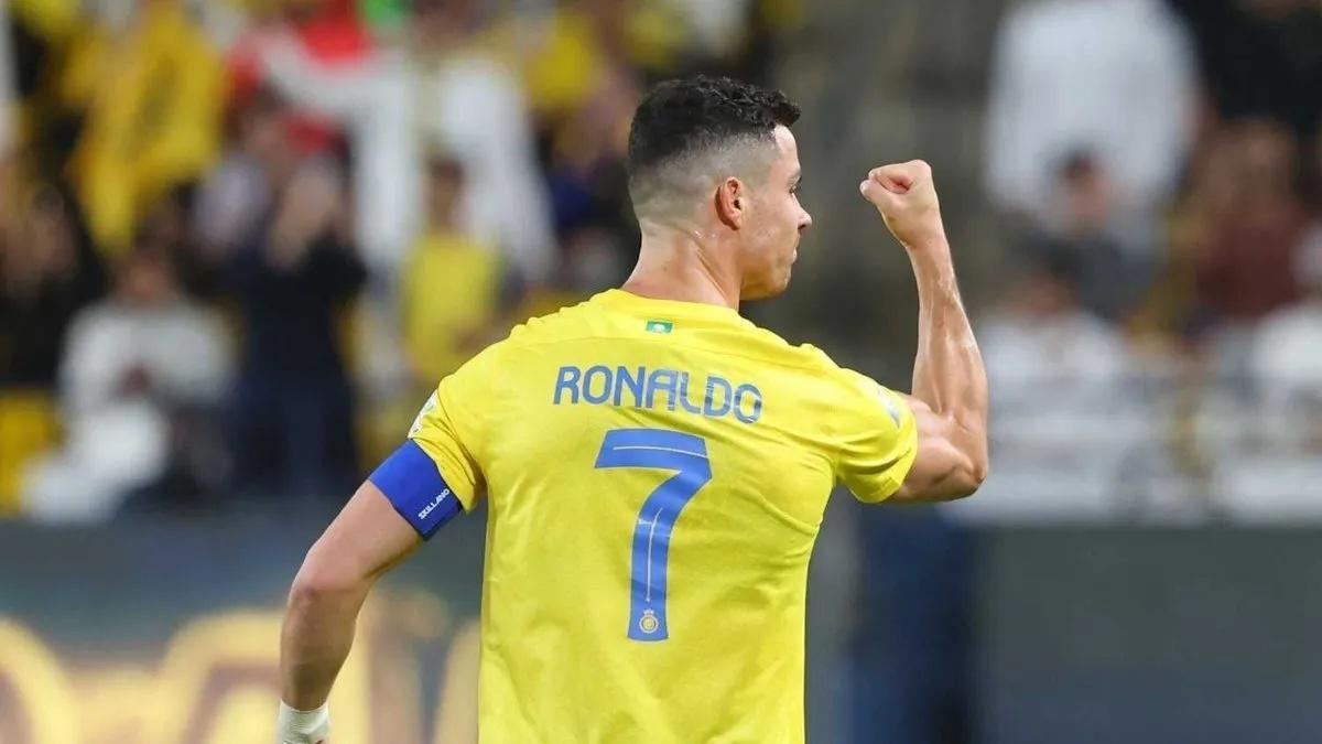 Cristiano Ronaldo, Al-Nassr'la sözleşme uzatıyor