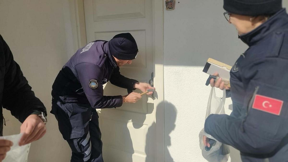 Çanakkale'de 13 otel ve pansiyonun kapısına mühür vuruldu!