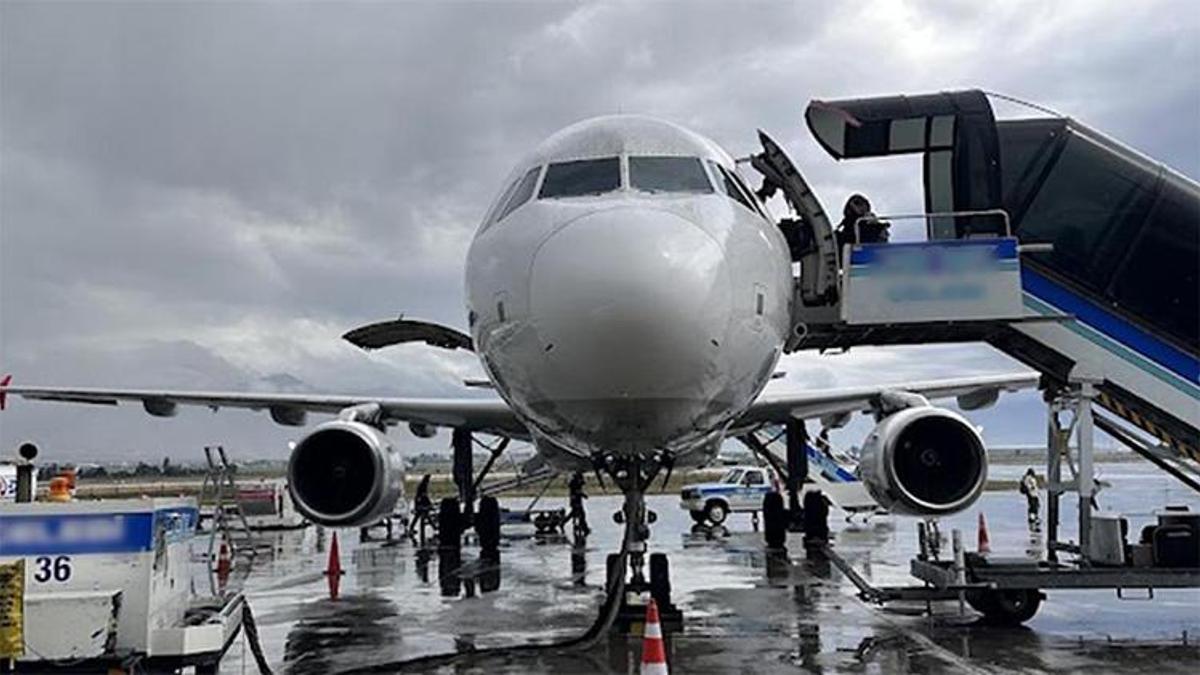 Antalya'dan kalkan uçak, yolcuların kavgası nedeniyle zorunlu iniş yaptı