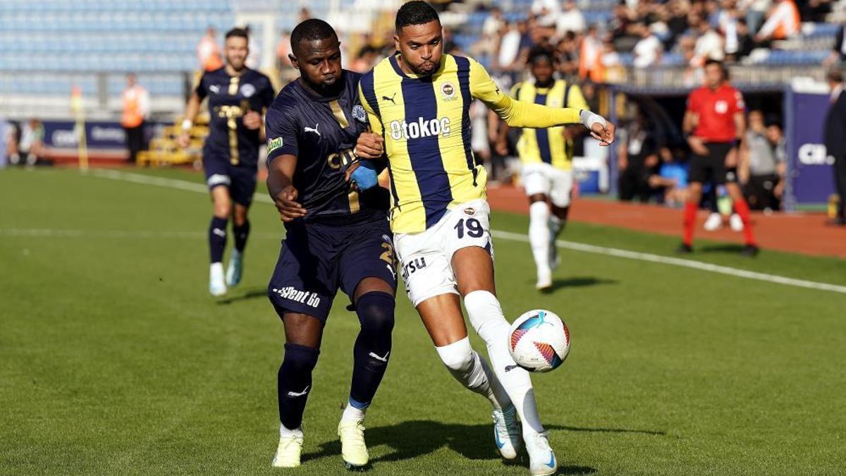 Fenerbahçe, zirveyi yakından takip ediyor