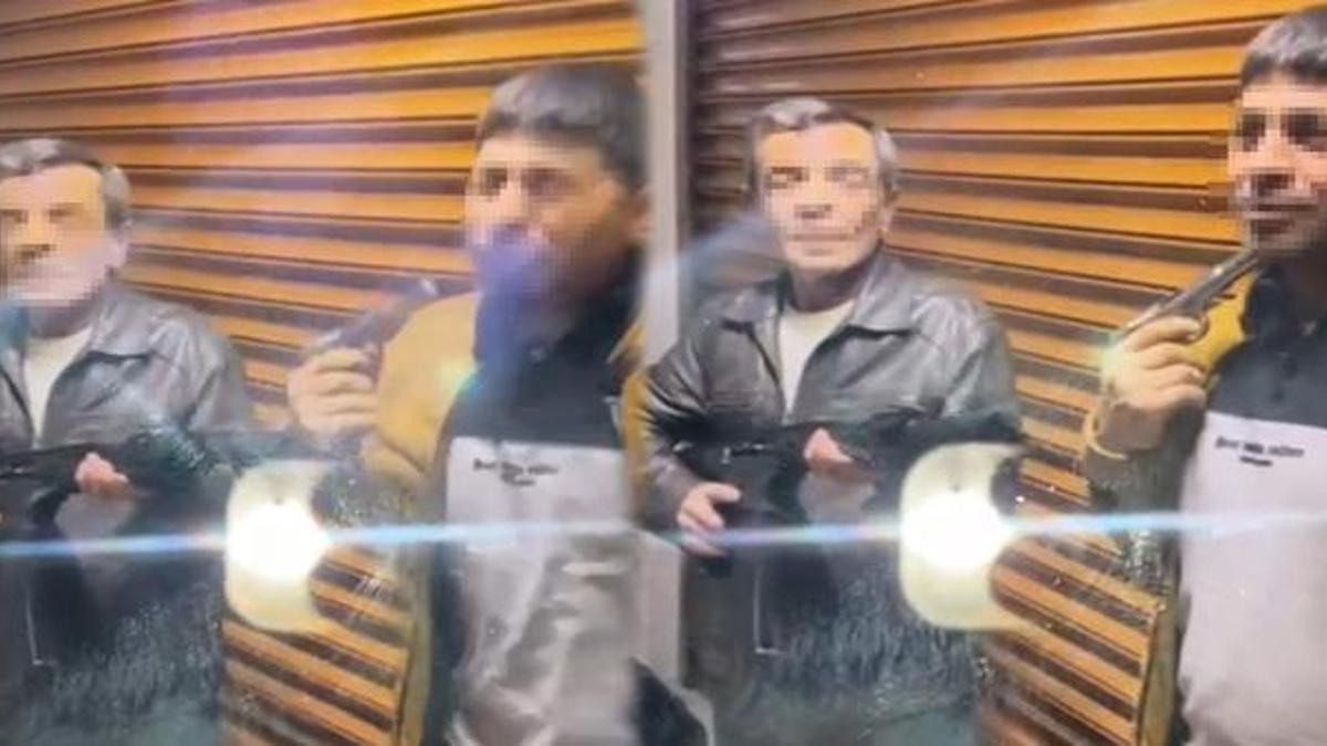 Şakalaşma kötü bitti! Arkadaşını boynundan vurdu