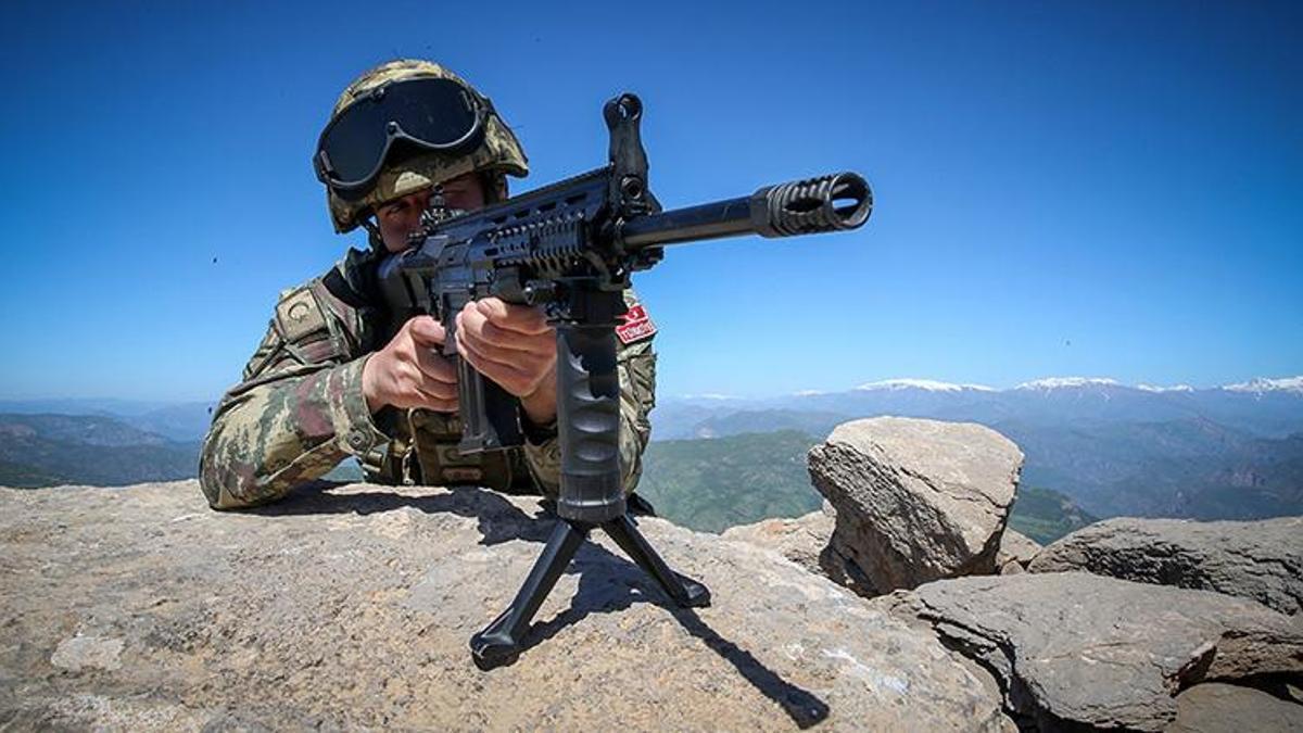 Pençe-Kilit Operasyonu'nda 9 PKK'lı terörist etkisiz hale getirildi