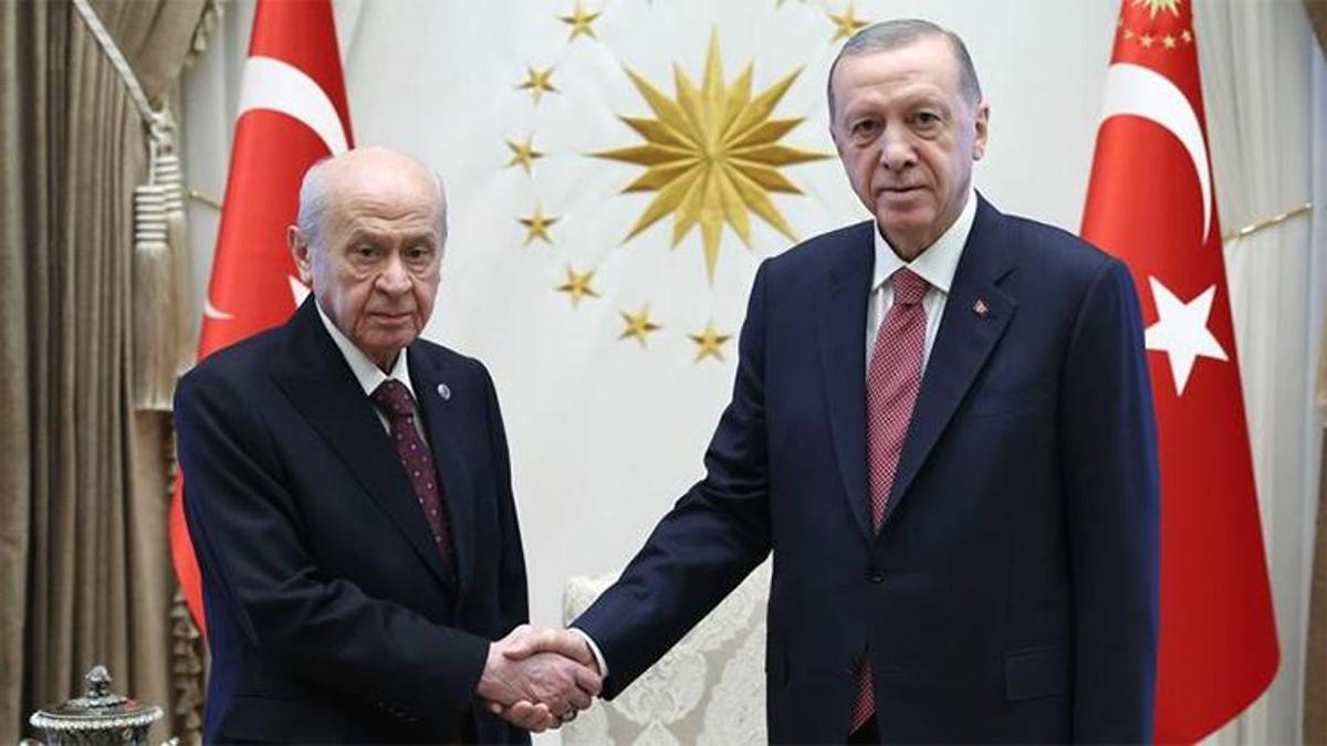 MHP lideri Bahçeli'den Cumhurbaşkanı Erdoğan'a tebrik telefonu
