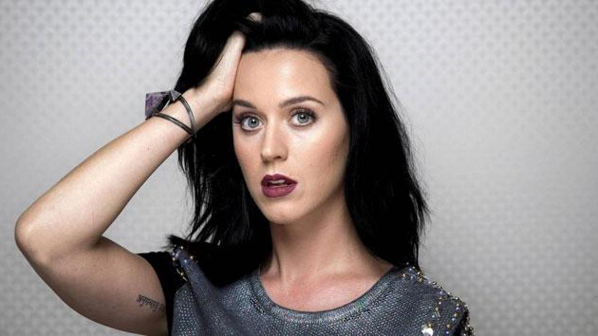 ABD'li şarkıcı Katy Perry uzay yolculuğu yapacak