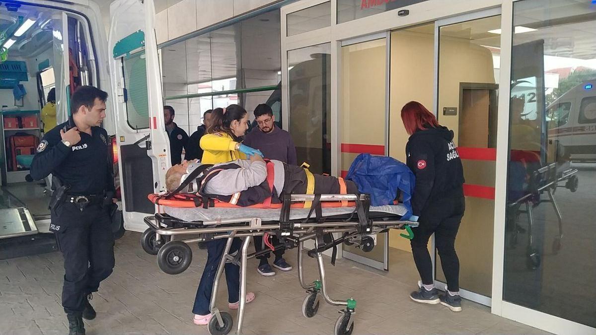 Ağaç budarken 10 metre yüksekten düşüp yaralandı