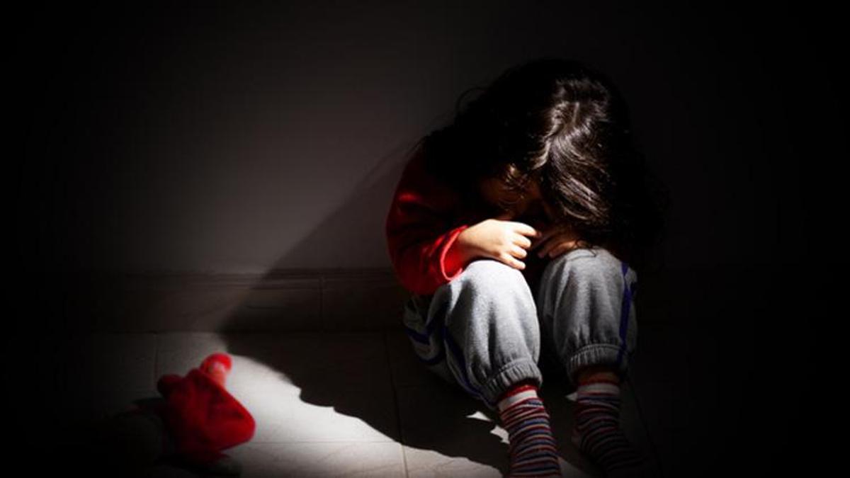 İki sayfalık mektup iğrenç olayı ortaya çıkardı! 12 yaşındaki kız çocuğunu 6 yıl boyunca istismar etmiş