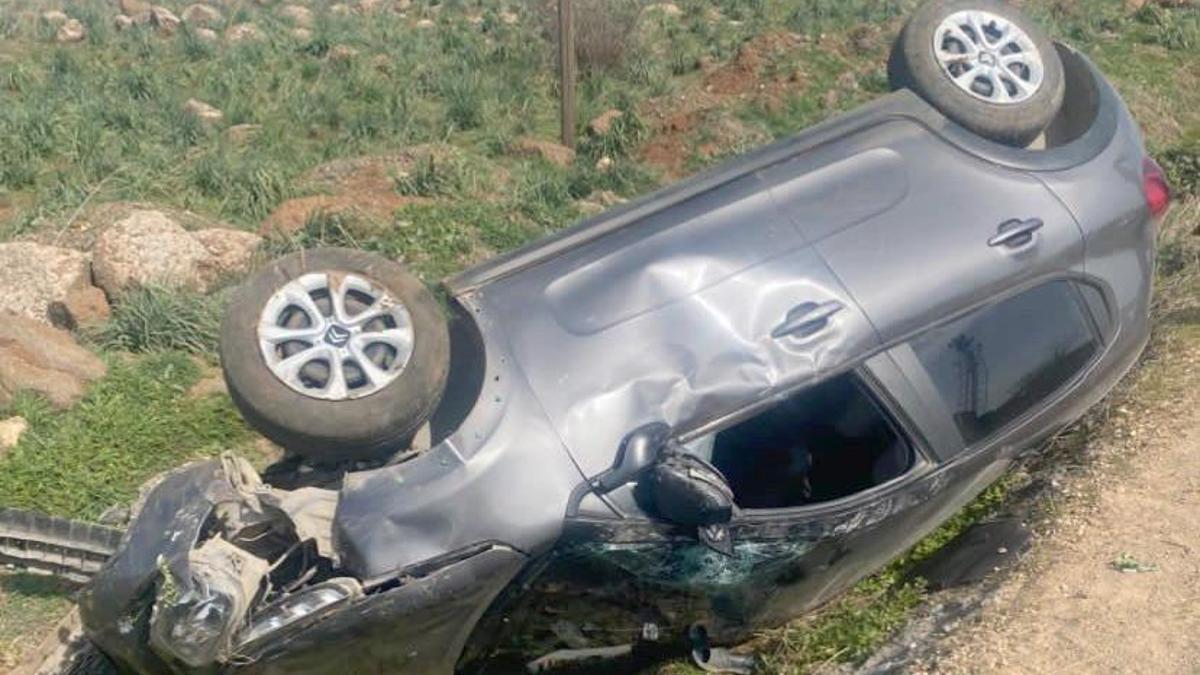 Gaziantep’te otomobil, şarampole devrildi: 4 yaralı