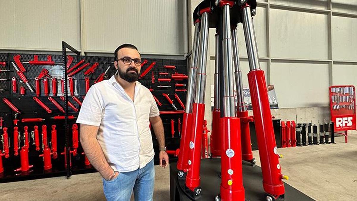Konya'da babasından öğrendiği meslekle kendini geliştiren usta fabrika açtı!