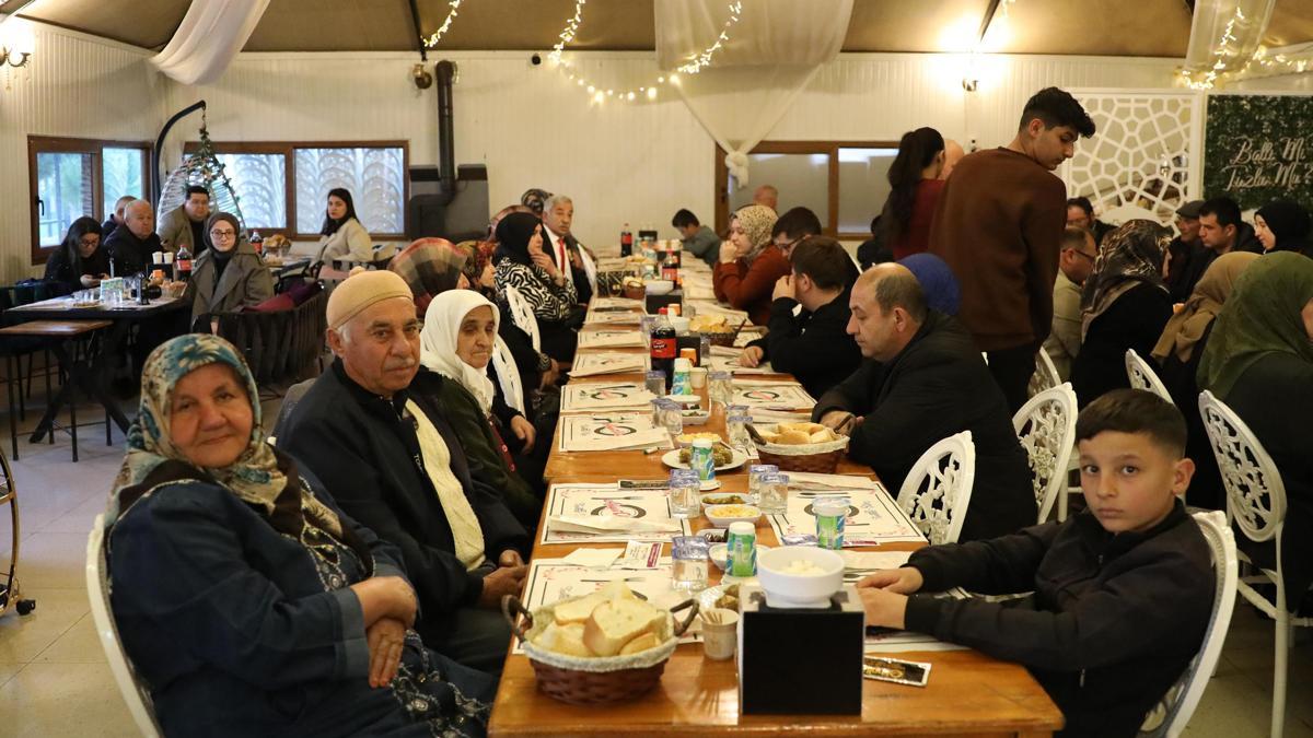 Şehit aileleri ve gaziler iftarda buluştu