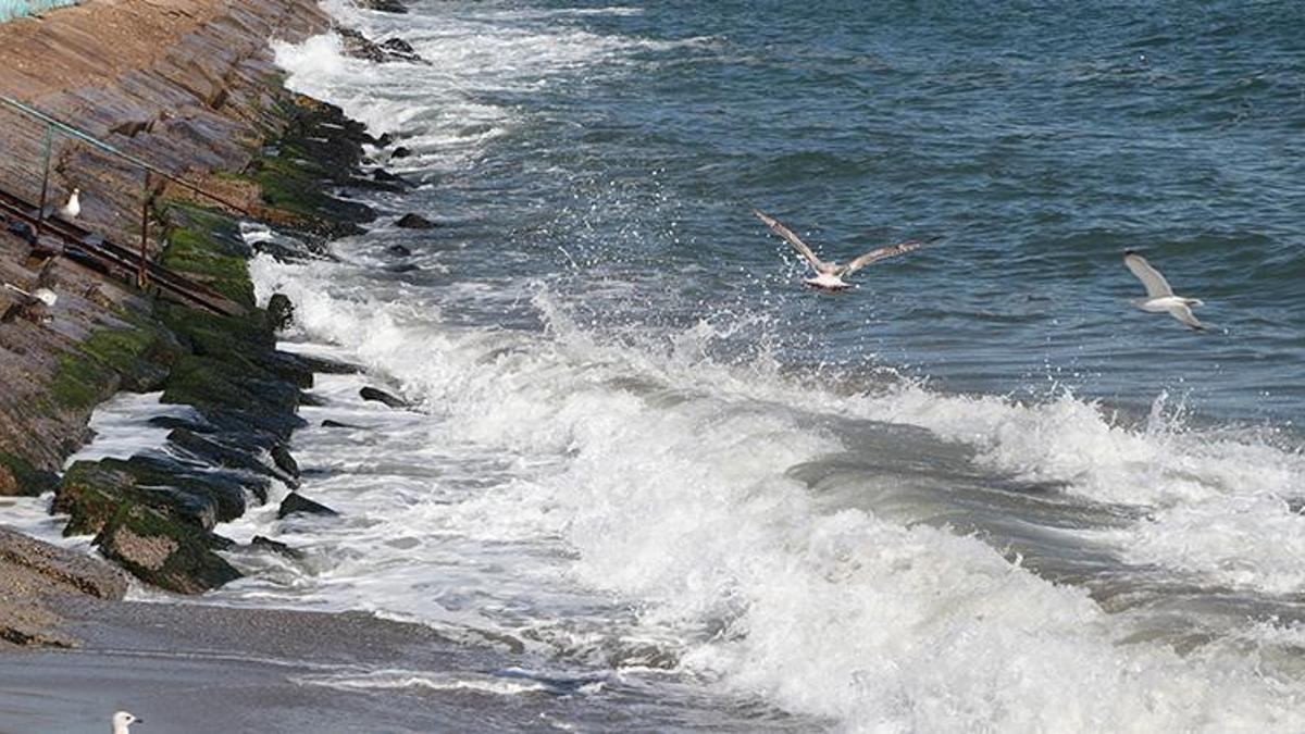 Tekirdağ'da deniz ulaşımına lodos engeli