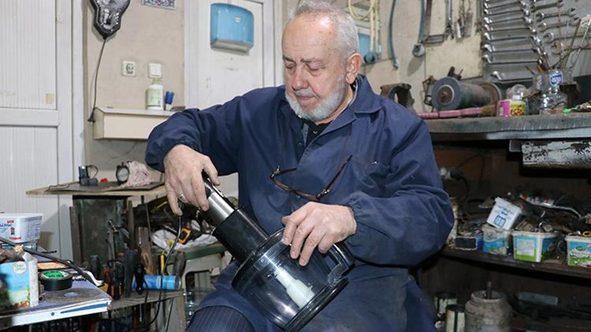 Zonguldak'ta "Ahi" geleneği yaşıyor: Ömrünü adadığı tamirciliği 45 yıldır ilk günkü heyecanla sürdürüyor