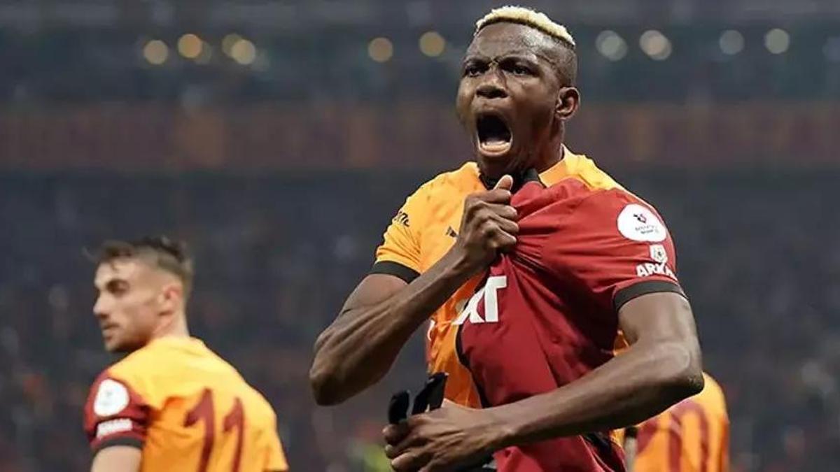 Victor Osimhen mest etti! 'Gerçek bir santrfor'