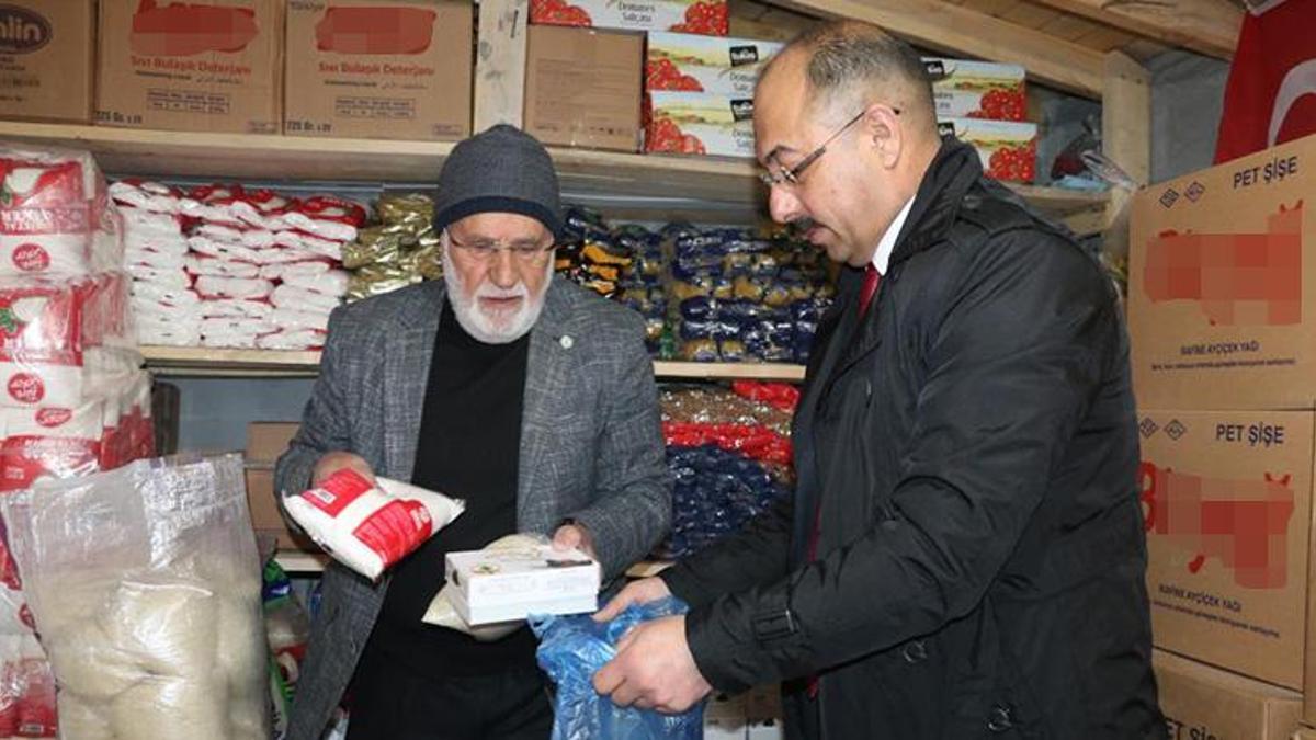 Sivas'ta bu bakkalda para değil dua geçiyor! İhtiyaç sahiplerine ücretsiz destek!