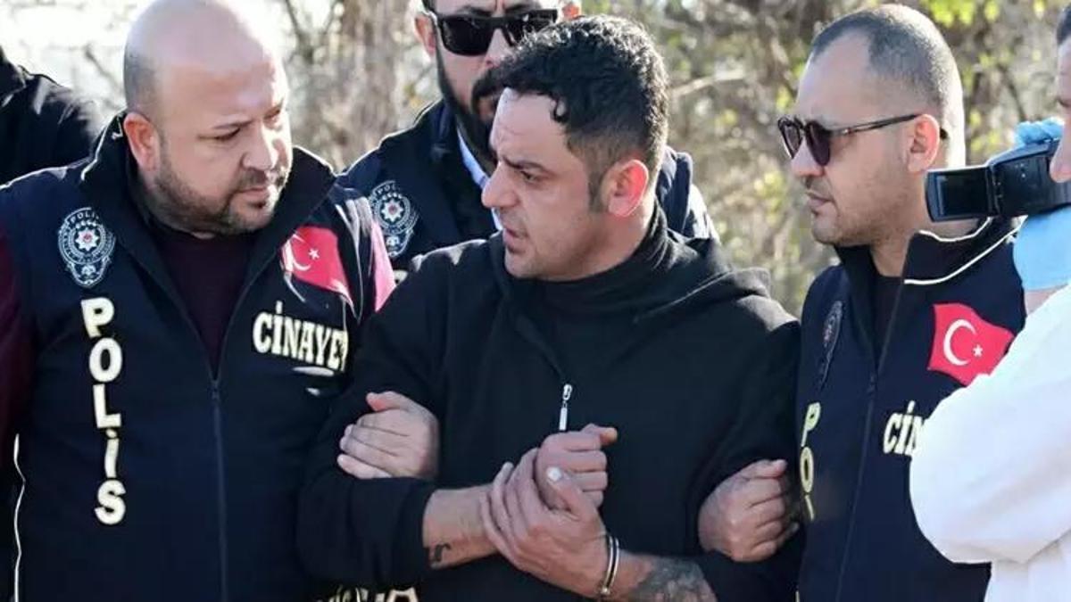 Antalya'daki çifte cinayetin detayları ortaya çıktı: Cinayet sonrası para çekip kahvaltıya gitmiş!