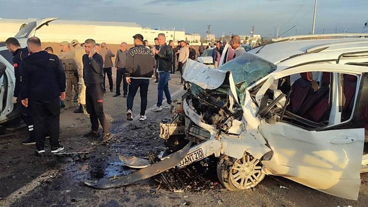 Diyarbakır'da zincirleme trafik kazasında 3 kişi öldü, 4 kişi yaralandı