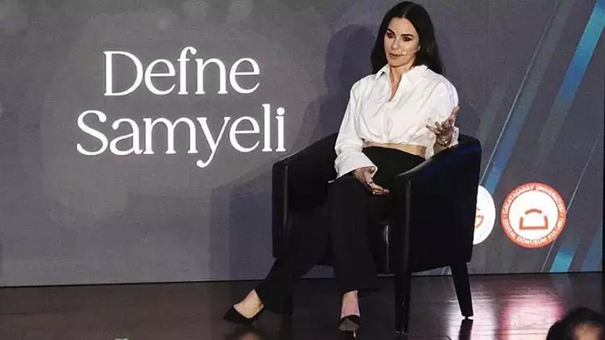 Defne Samyeli üniversite öğrencileri ile bir arada!