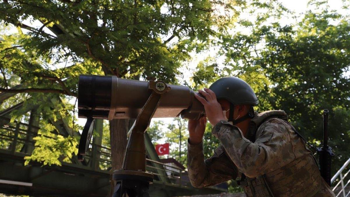 Yunanistan'a kaçmaya çalışan terörist Edirne'de yakalandı