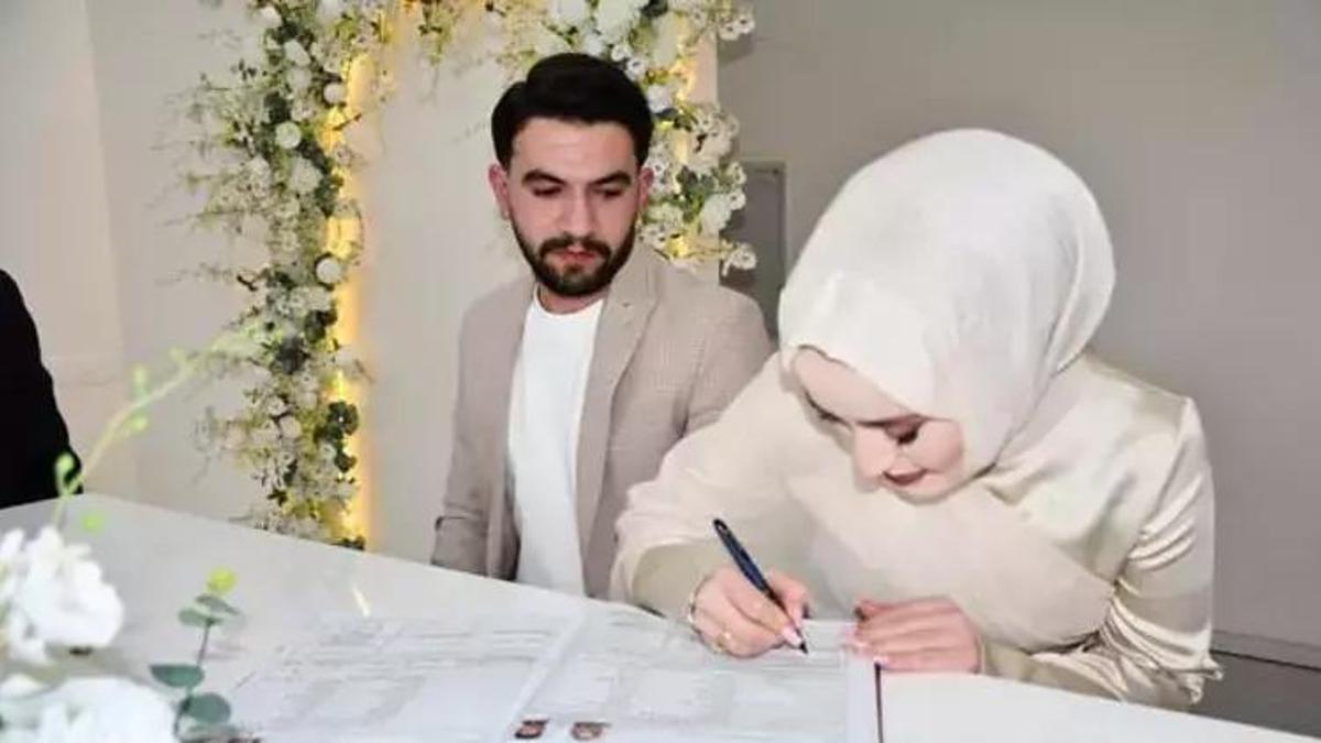 Aile ve Gençlik Fonu ile evlenen ilk çiftin nikahı kıyıldı