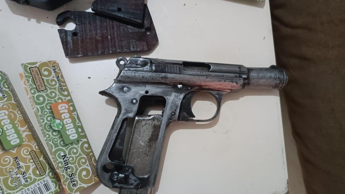 Adana'da silah ticareti yapan 3 kişi tutuklandı
