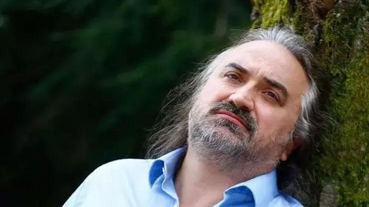 Usta sanatçı Volkan Konak hayatını kaybetti