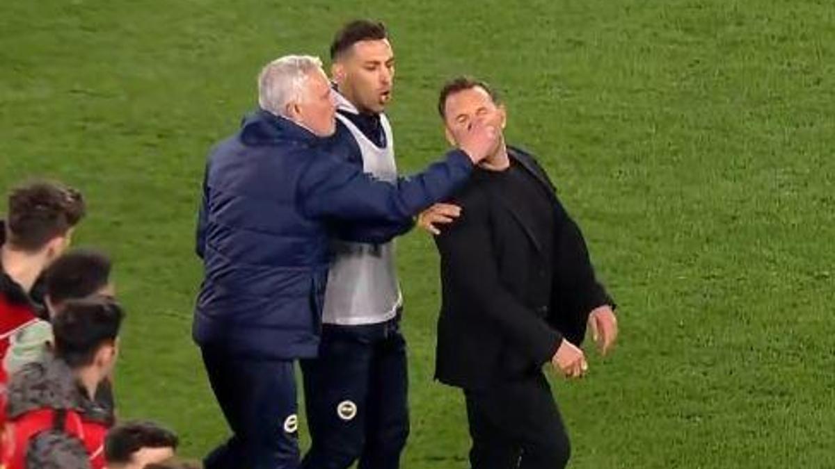 Fenerbahçe'den Okan Buruk açıklaması: Kurşun yemiş refleksi