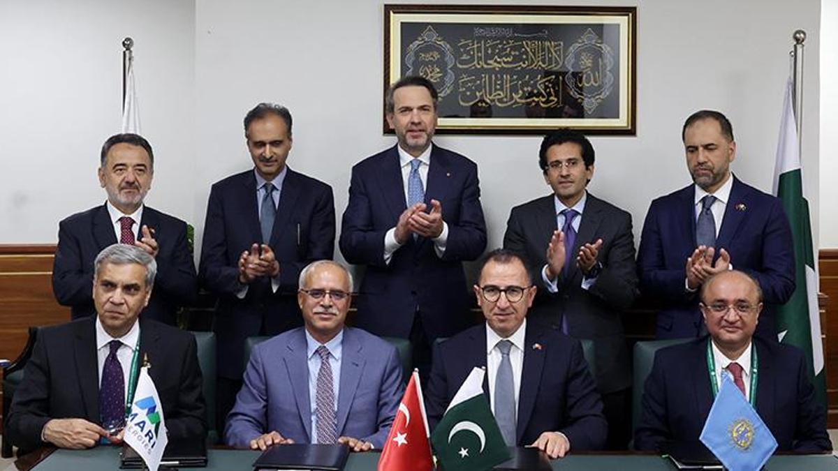 Bakan Bayraktar imzaları attı! TPAO, Pakistan denizlerinde petrol ve doğal gaz arayacak