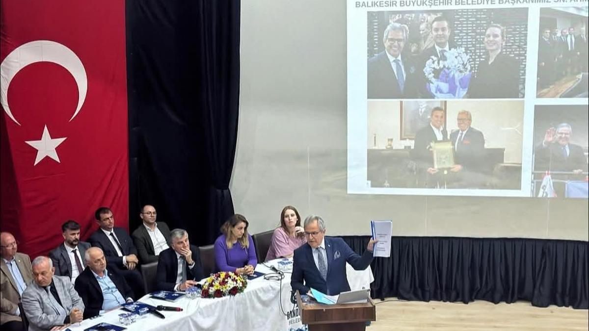 Bandırma Belediye Başkanı Mirza, görevdeki 1 yılını değerlendirdi