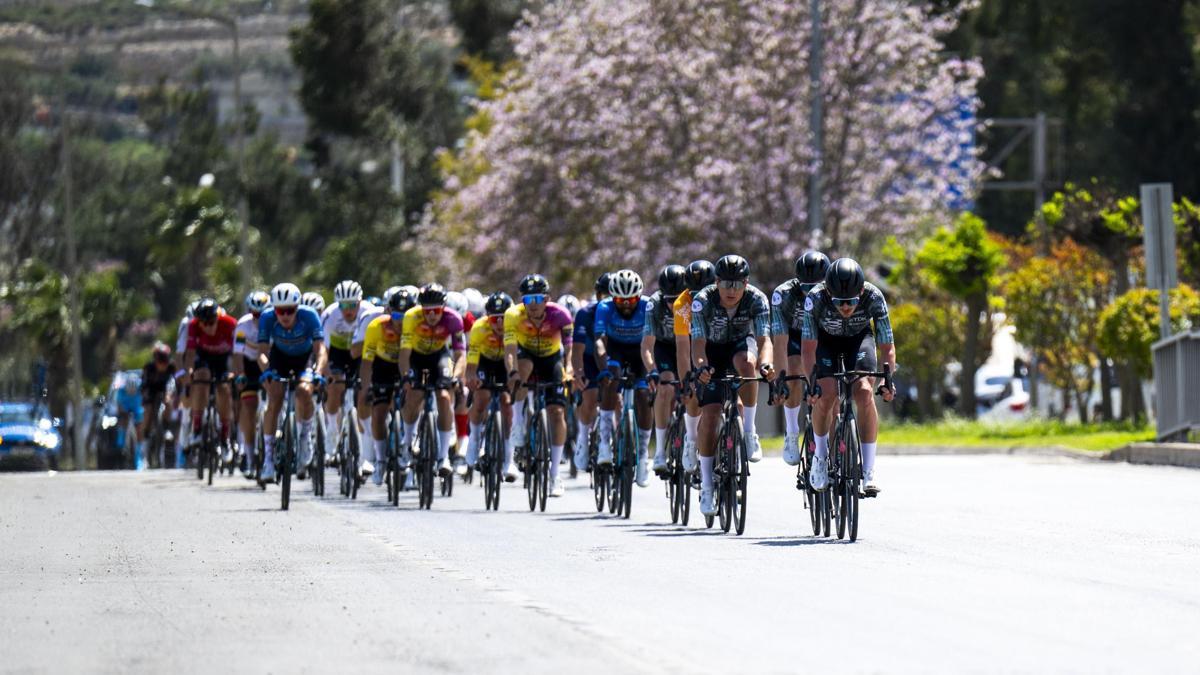 Pedallar Mersin’in tarihi dokusu içinde dönüyor