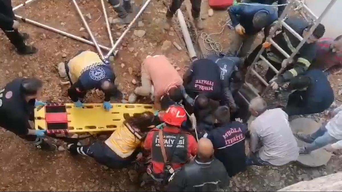 Bodrum’da 4 metrelik kuyuya düşen işçiyi itfaiye kurtardı
