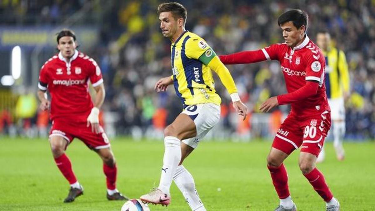 Mourinho'dan sürpriz kadro: Sivasspor - Fenerbahçe maçı muhtemel 11'leri