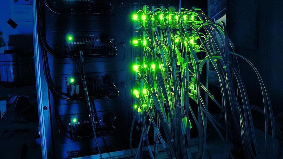 Büyük tehlike için uyarılar yapıldı! Küresel internet kesintisi olabilir