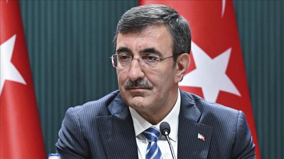 Cumhurbaşkanı Yardımcısı Yılmaz: Sırrı Bey için daha olumlu haberler alıyoruz
