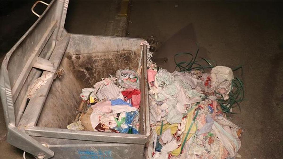 Cani anne! Eski sevgilisinden hamile kaldığı bebeğini evde doğurup çöpe attı