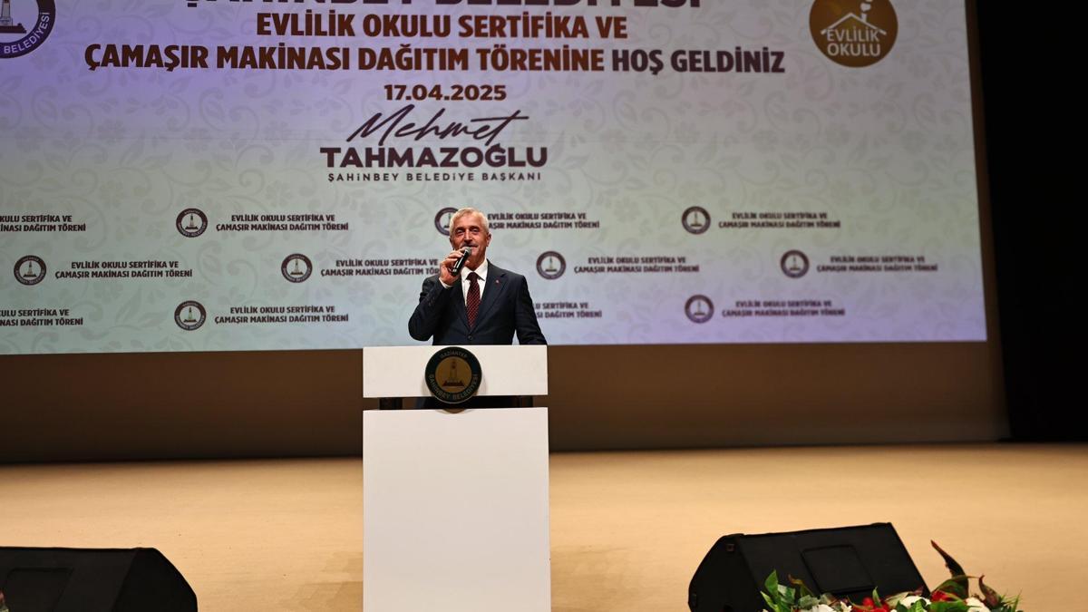 Gaziantep'te 672 çifte evlilik eğitimi verildi
