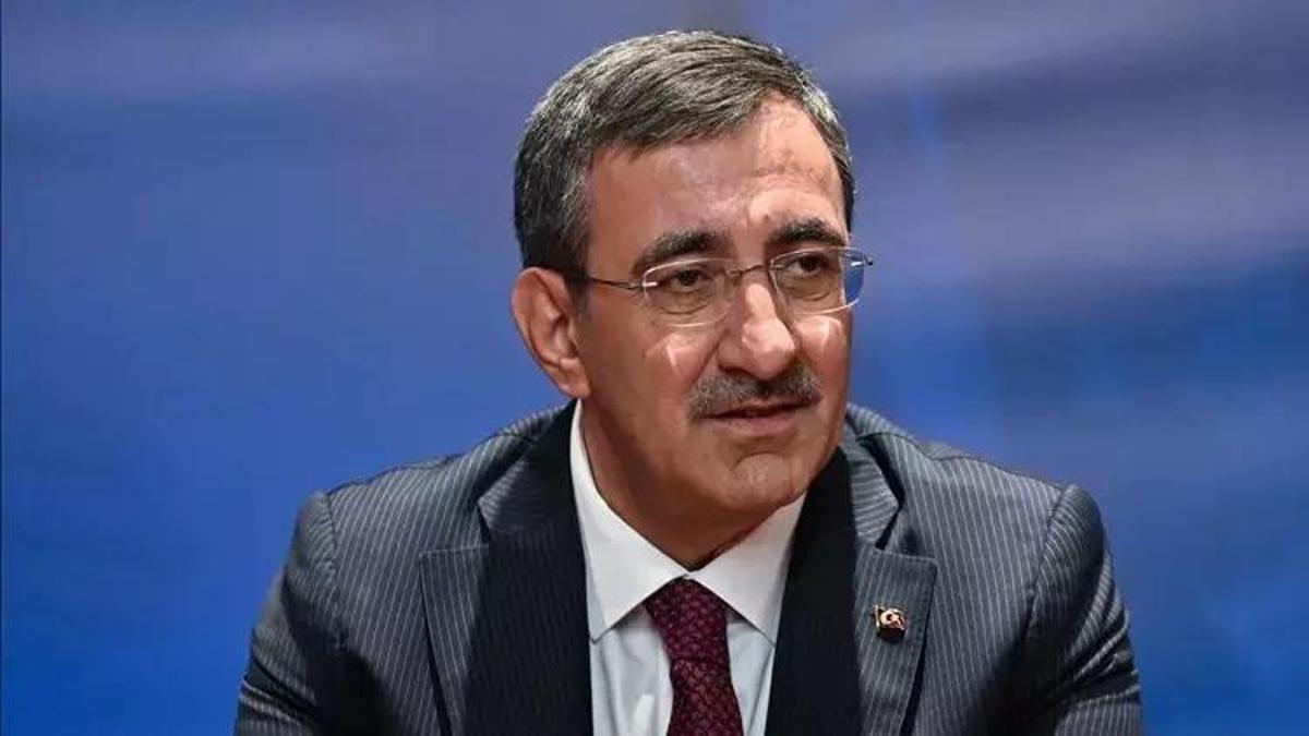 Cumhurbaşkanı Yardımcısı Cevdet Yılmaz: Temel önceliğimiz enflasyonu düşürmek