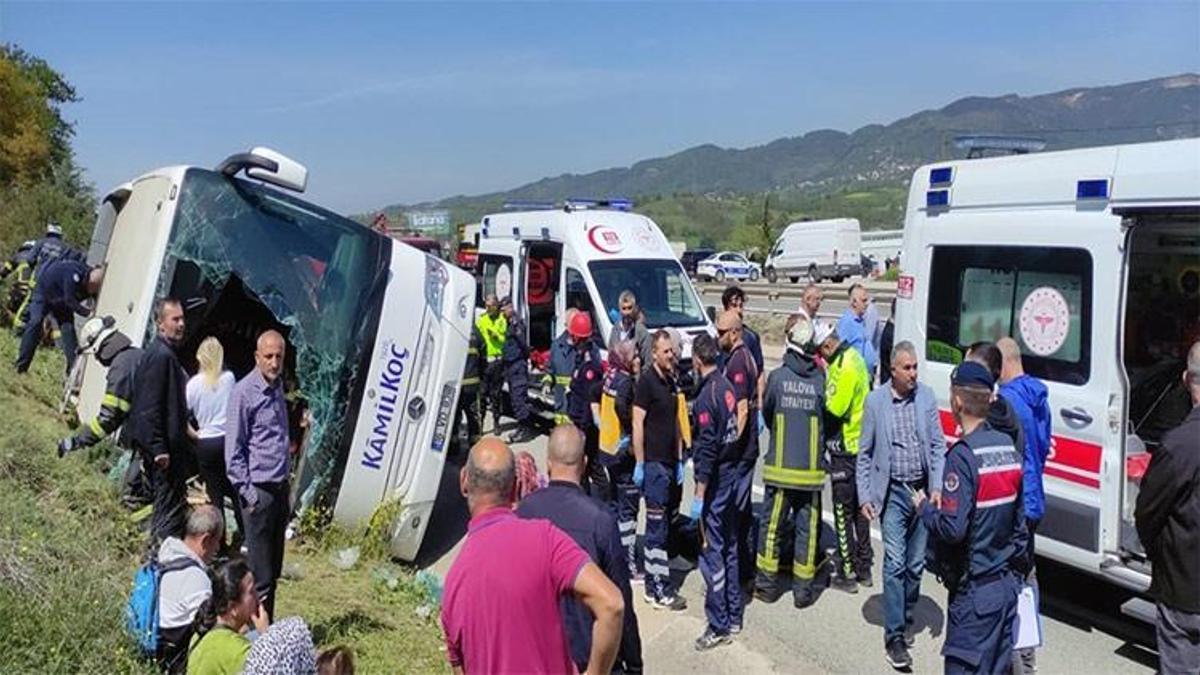 Yalova'da yolcu otobüsü devrildi! Ölü ve yaralılar var