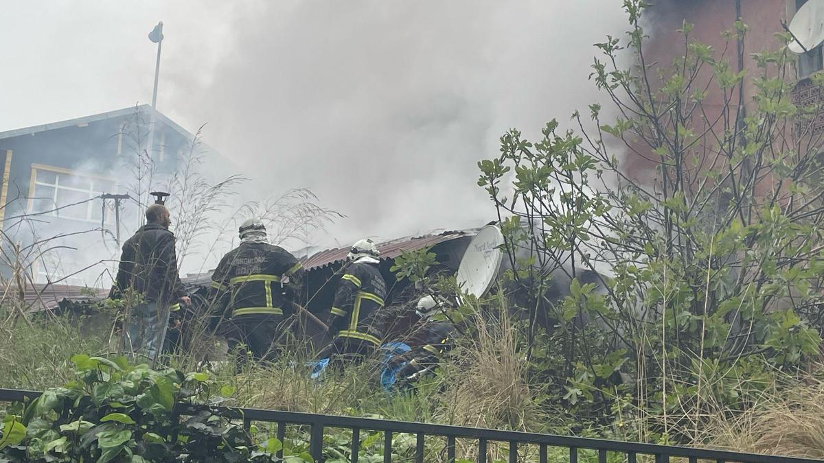 Zonguldak'ta çıkan yangında mahsur kalan görme engelli vatandaşı, otopark görevlisi kurtardı