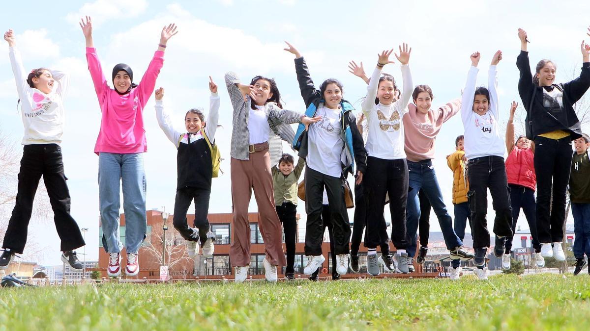 Kırsalda yaşayan 23 öğrenci, Erzurum'u ilk kez gördü