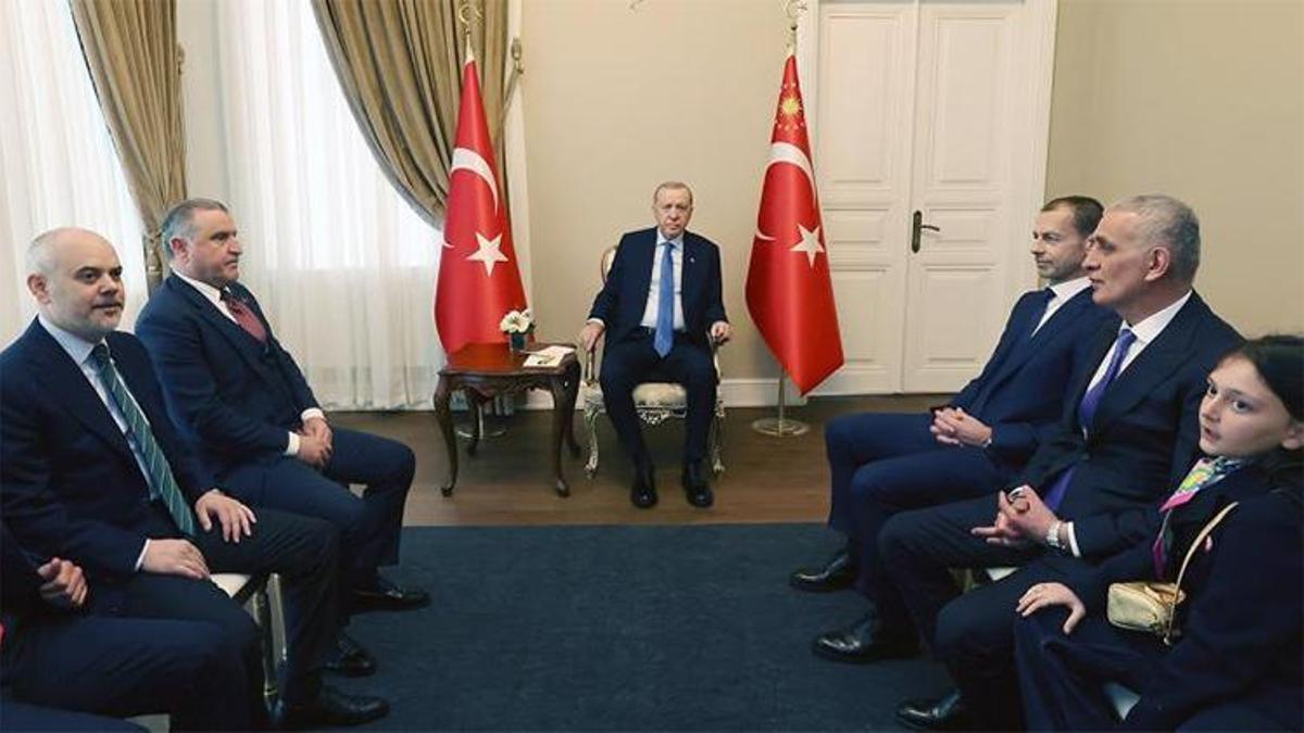 Cumhurbaşkanı Erdoğan, UEFA Başkanı Ceferin'i kabul etti