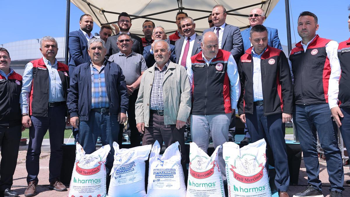 Kayseri'de 238 ton tohum dağıtıldı