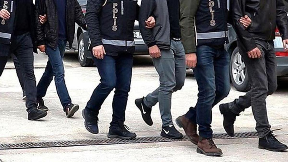 Adana'da kaçakçılık operasyonu: 4 şüpheli gözaltında