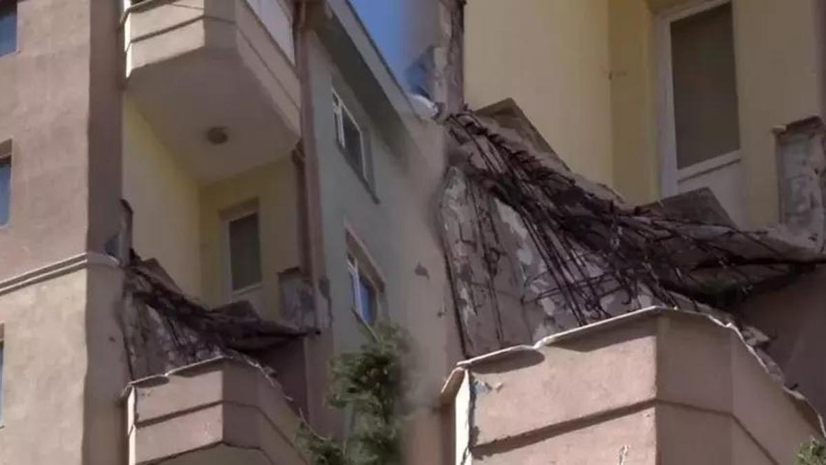 Kadıköy’de balkon çöktü, bina tahliye edildi! İşte son durum...