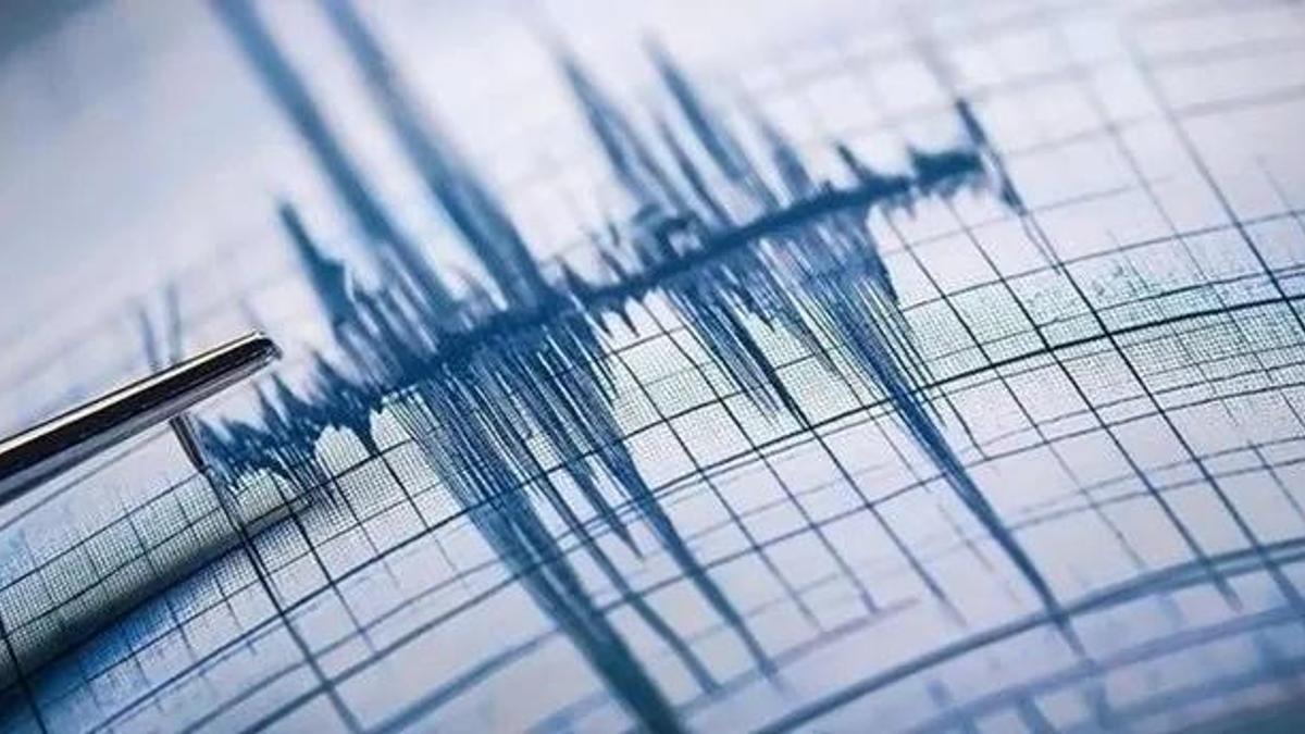 Ege Denizi'nde 4.9 büyüklüğünde deprem