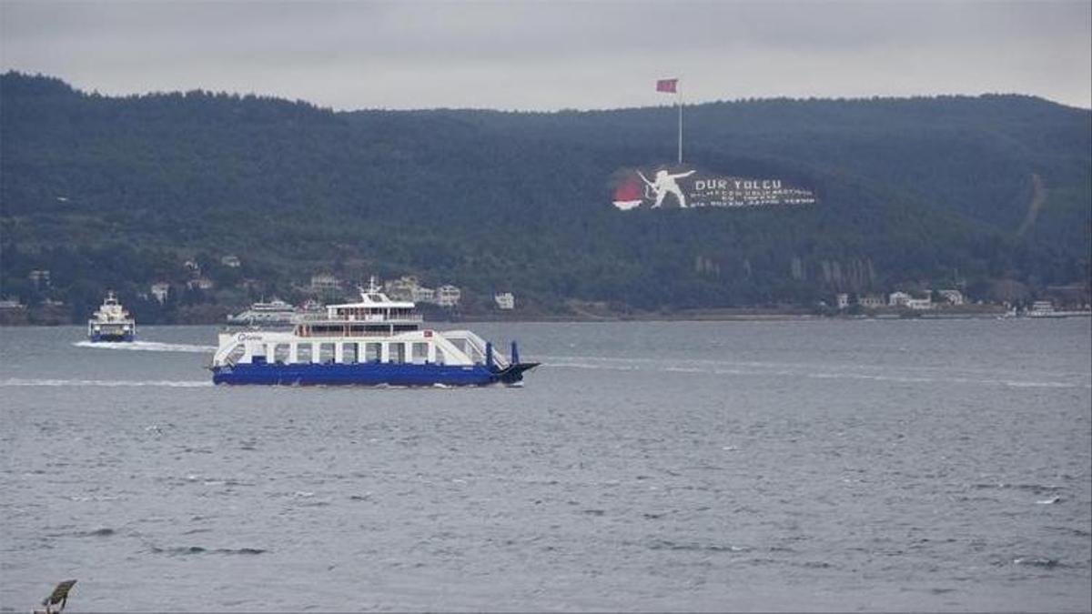 Deniz ulaşımına fırtına engeli! Bazı seferler iptal edildi