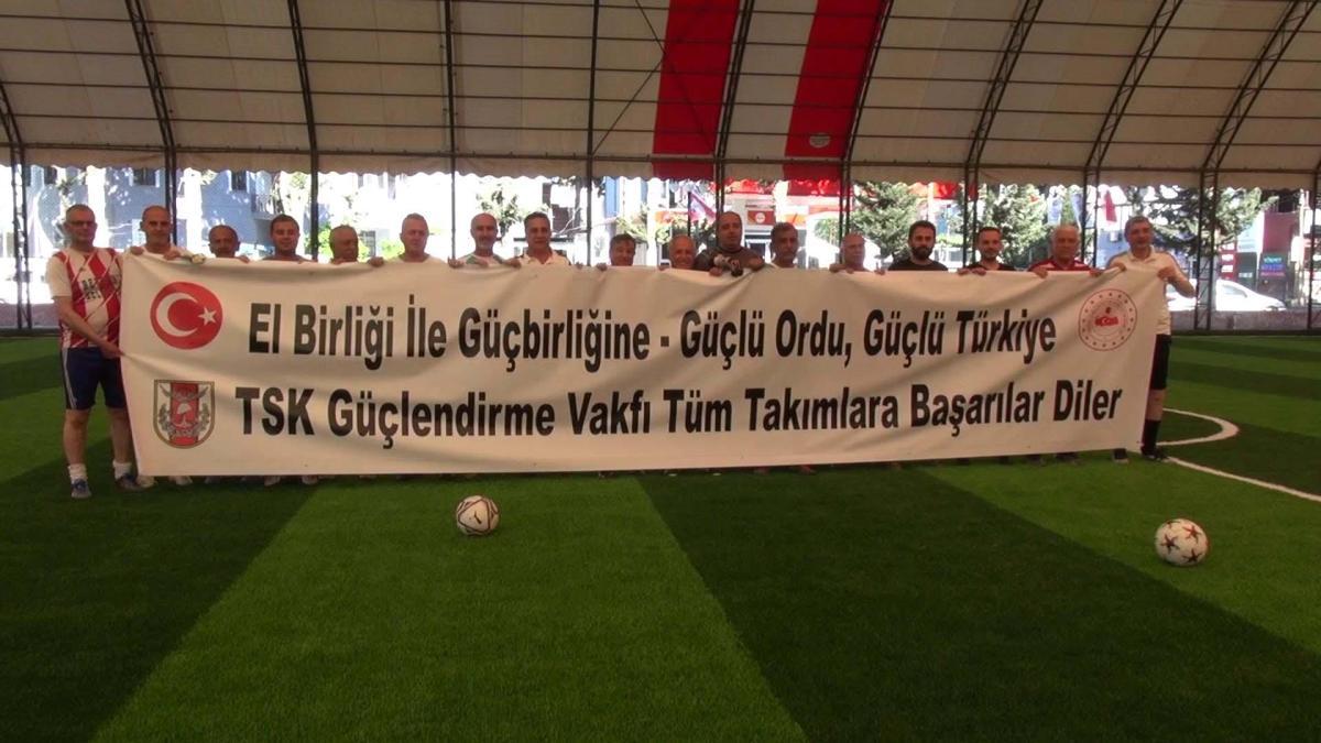 TSK Güçlendirme Vakfı yararına futbol turnuvası