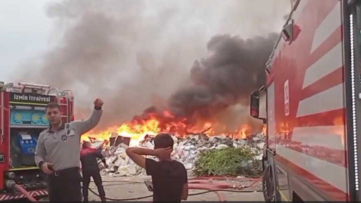İzmir’de, kaçak döküm sahasında yangın